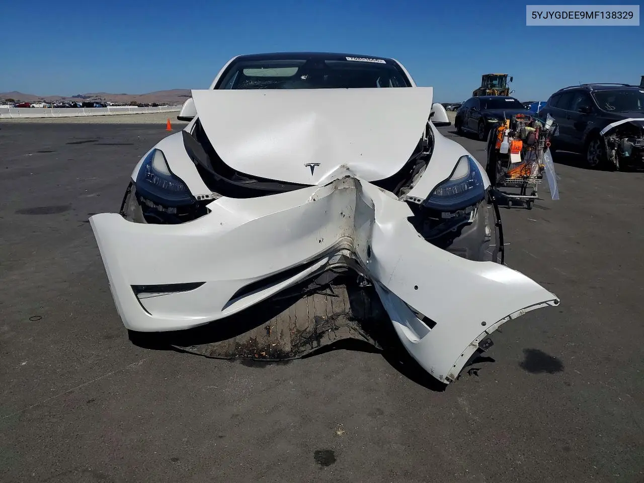 2021 TESLA MODEL Y VIN 5YJYGDEE9MF138329 — фото 5