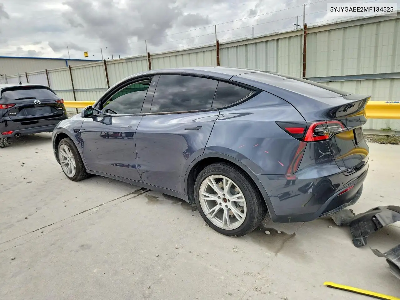 2021 TESLA MODEL Y VIN 5YJYGAEE2MF134525 — фото 2