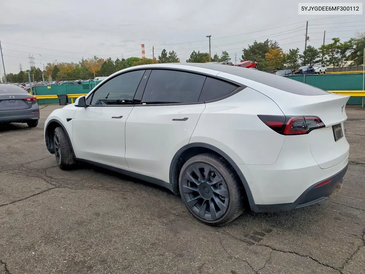 2021 TESLA MODEL Y VIN 5YJYGDEE6MF300112 — фото 2
