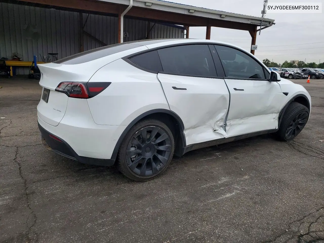 2021 TESLA MODEL Y VIN 5YJYGDEE6MF300112 — фото 3