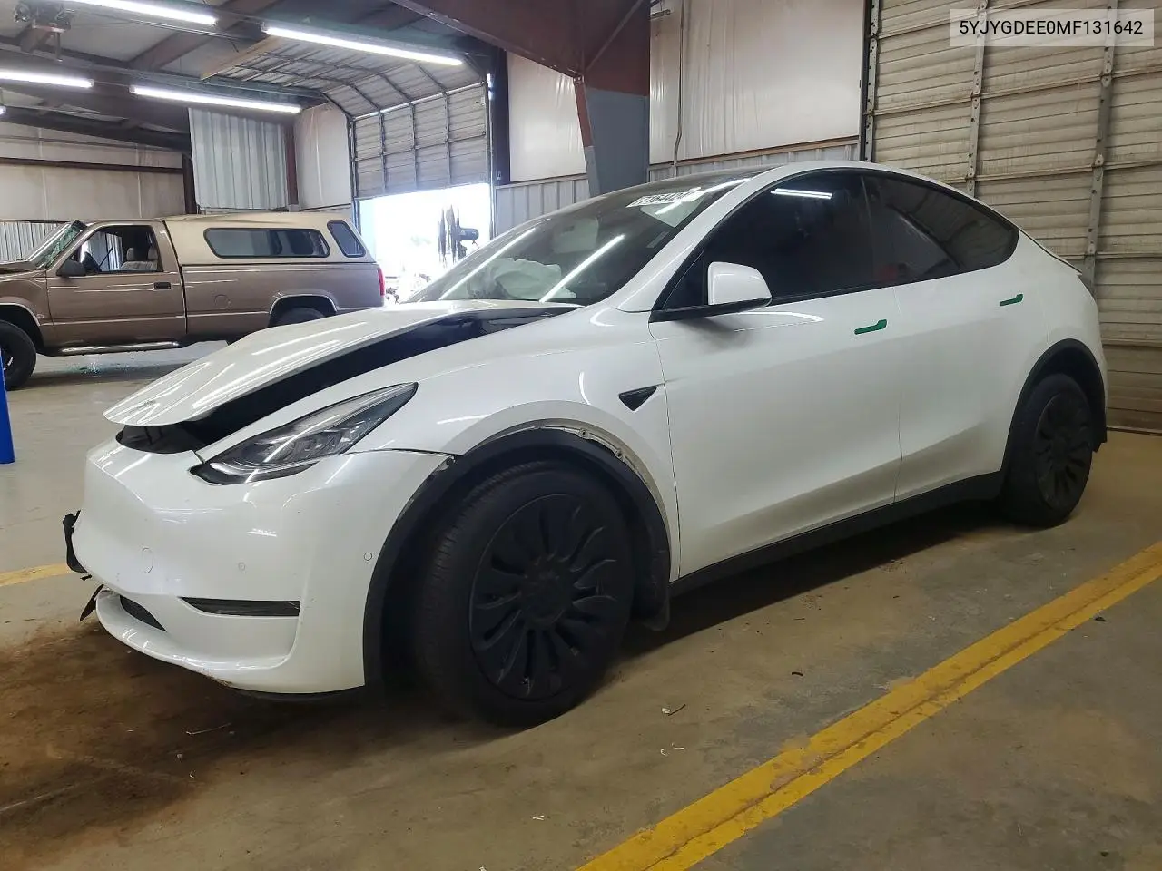 TESLA MODEL Y 2021, VIN 5YJYGDEE0MF131642