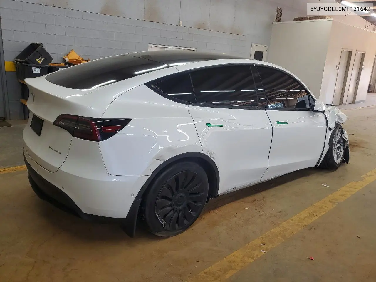 2021 TESLA MODEL Y VIN 5YJYGDEE0MF131642 — фото 3