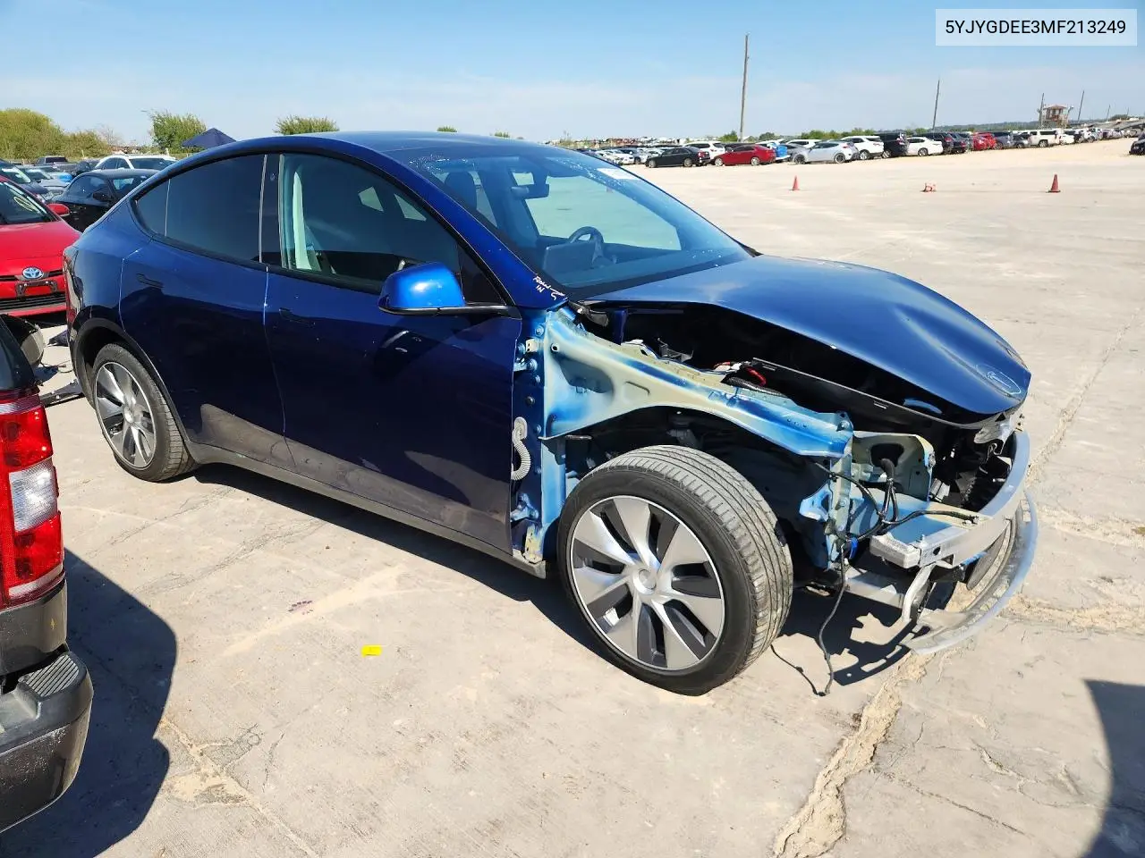 2021 TESLA MODEL Y VIN 5YJYGDEE3MF213249 — фото 4