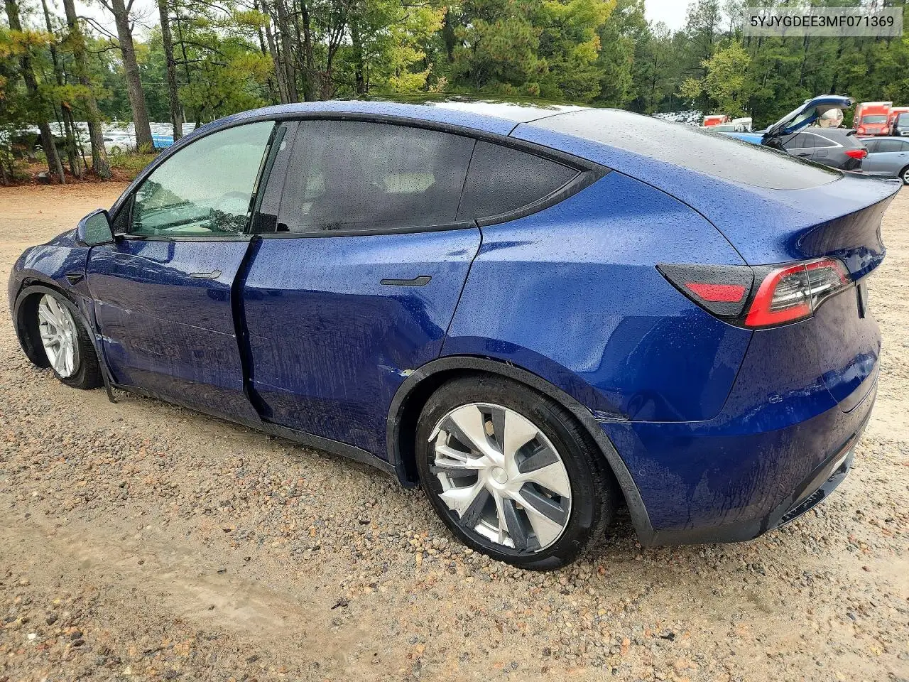 2021 TESLA MODEL Y VIN 5YJYGDEE3MF071369 — фото 2