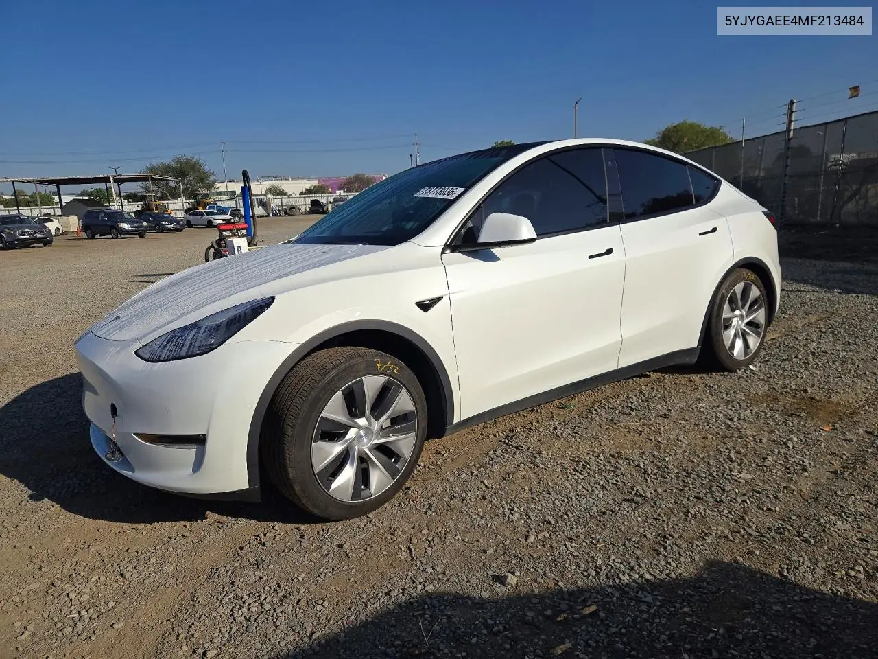 TESLA MODEL Y 2021, VIN 5YJYGAEE4MF213484