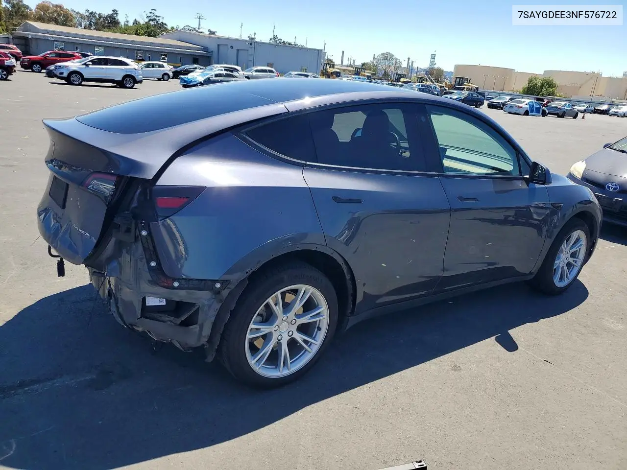 2022 TESLA MODEL Y VIN 7SAYGDEE3NF576722 — фото 3