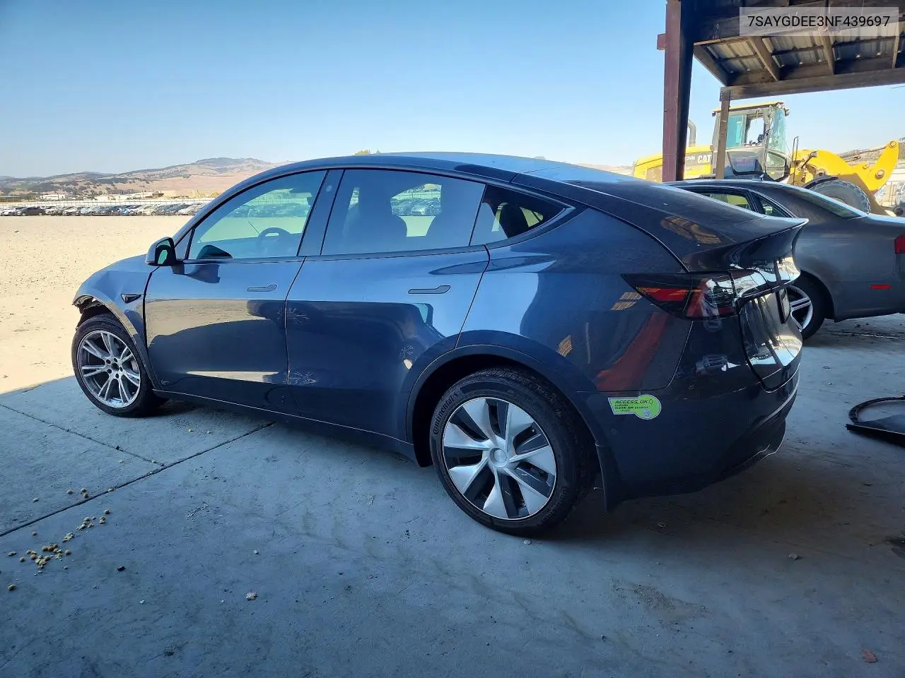 2022 TESLA MODEL Y VIN 7SAYGDEE3NF439697 — фото 2