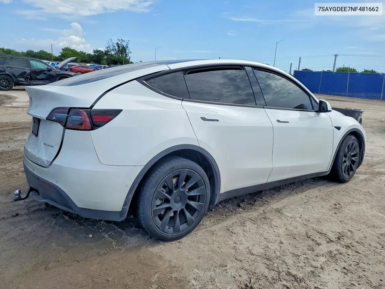2022 TESLA MODEL Y VIN 7SAYGDEE7NF481662 — фото 3
