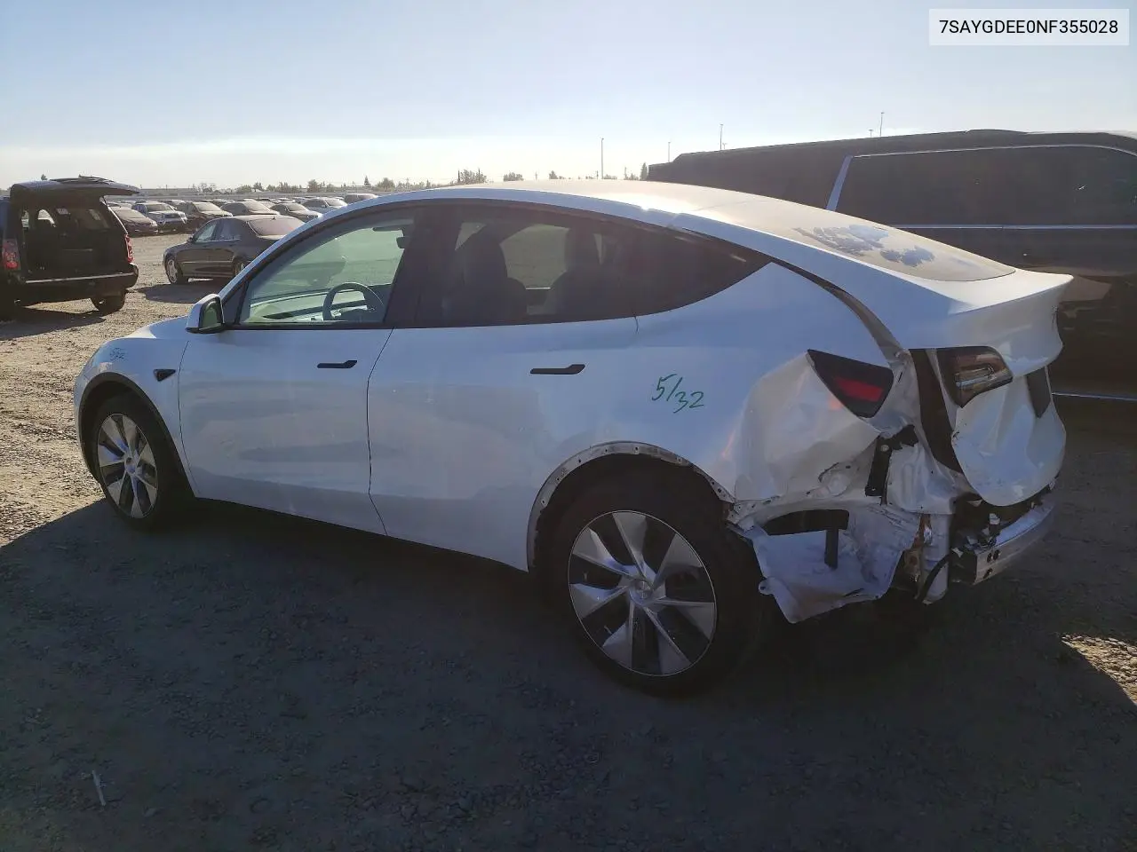 2022 TESLA MODEL Y VIN 7SAYGDEE0NF355028 — фото 2