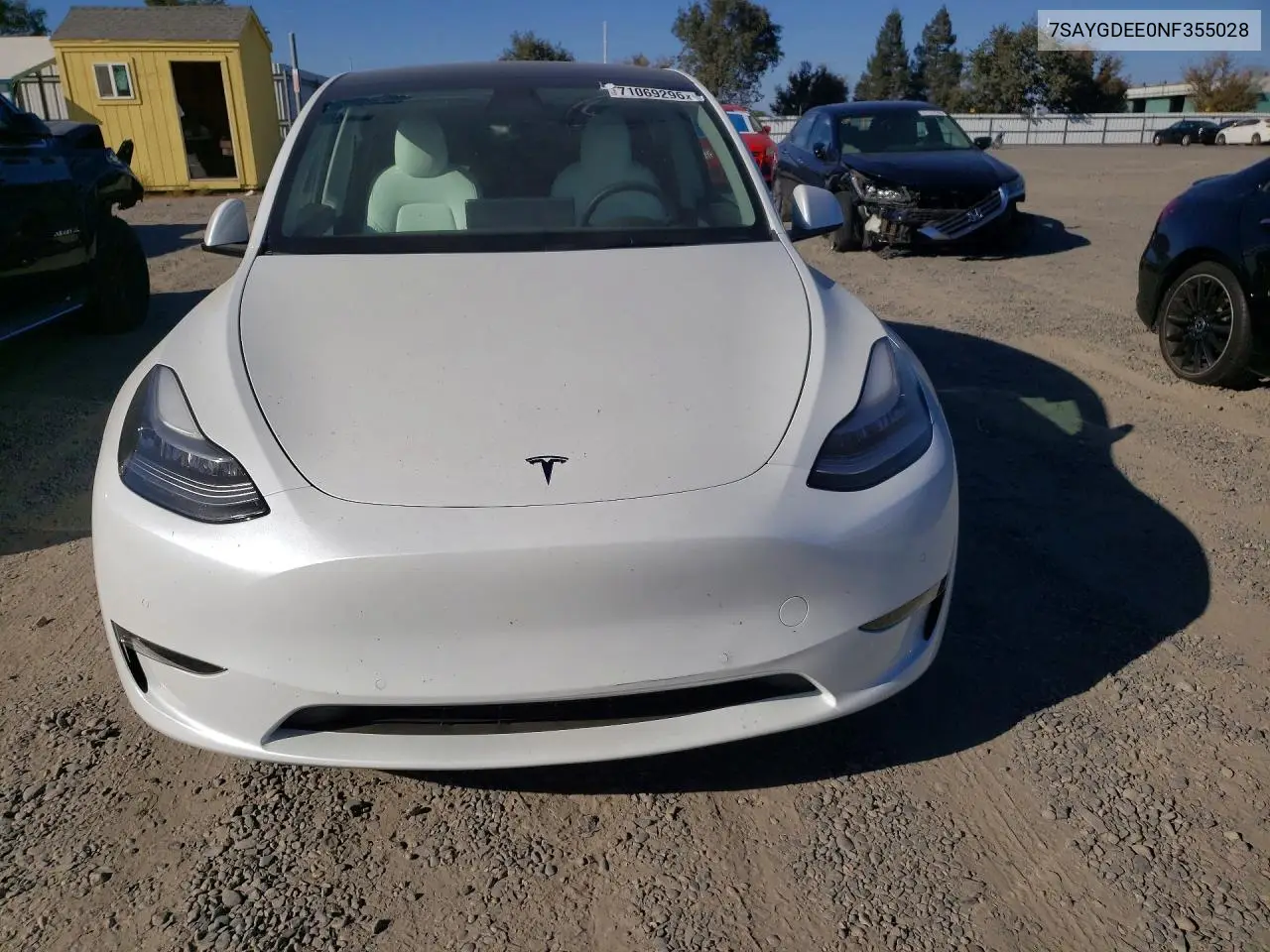 2022 TESLA MODEL Y VIN 7SAYGDEE0NF355028 — фото 5