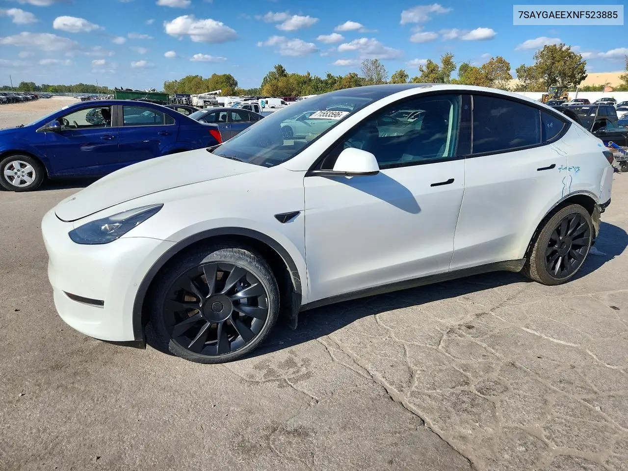TESLA MODEL Y 2022, VIN 7SAYGAEEXNF523885
