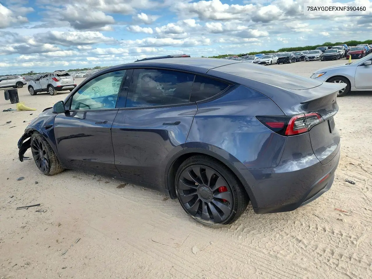 2022 TESLA MODEL Y VIN 7SAYGDEFXNF390460 — фото 2