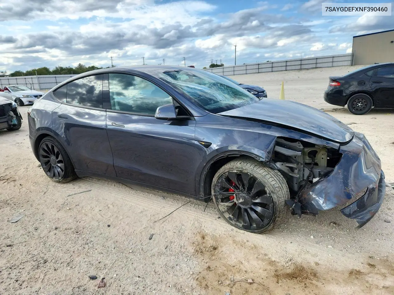 2022 TESLA MODEL Y VIN 7SAYGDEFXNF390460 — фото 4