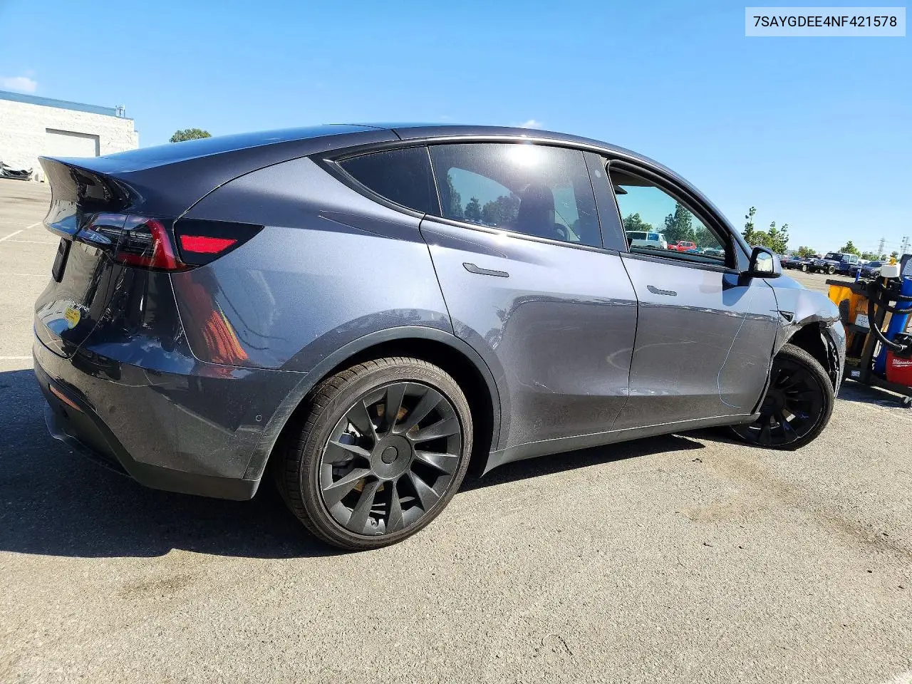 2022 TESLA MODEL Y VIN 7SAYGDEE4NF421578 — фото 3