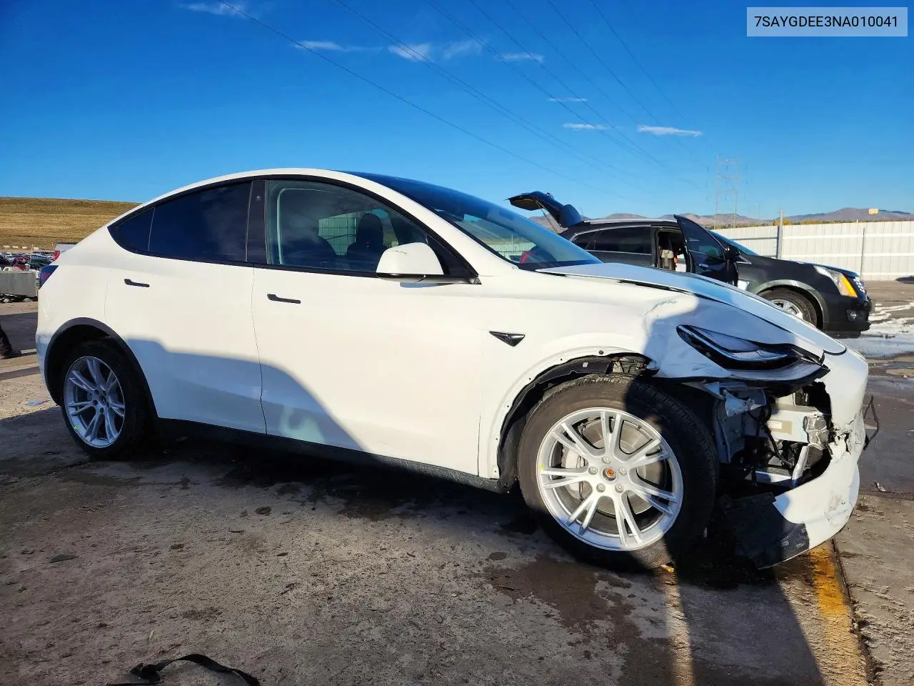 2022 TESLA MODEL Y VIN 7SAYGDEE3NA010041 — фото 4