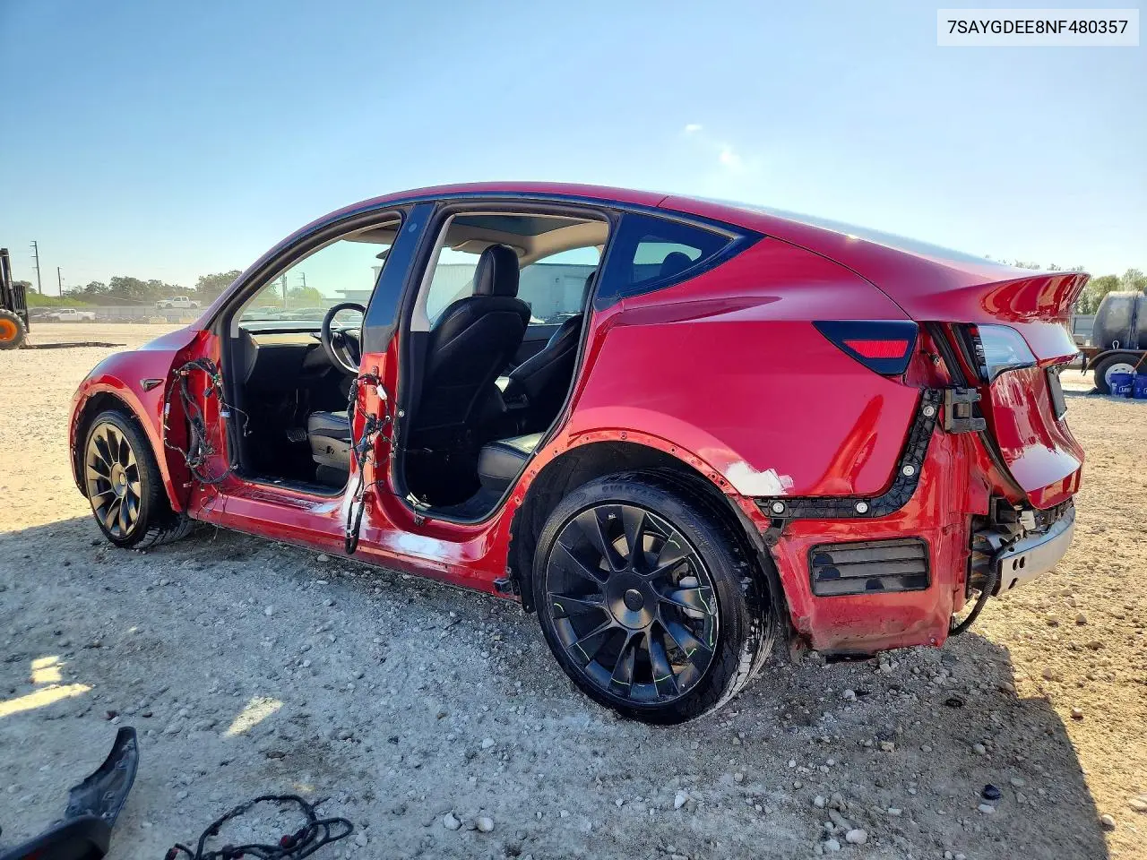 2022 TESLA MODEL Y VIN 7SAYGDEE8NF480357 — фото 2