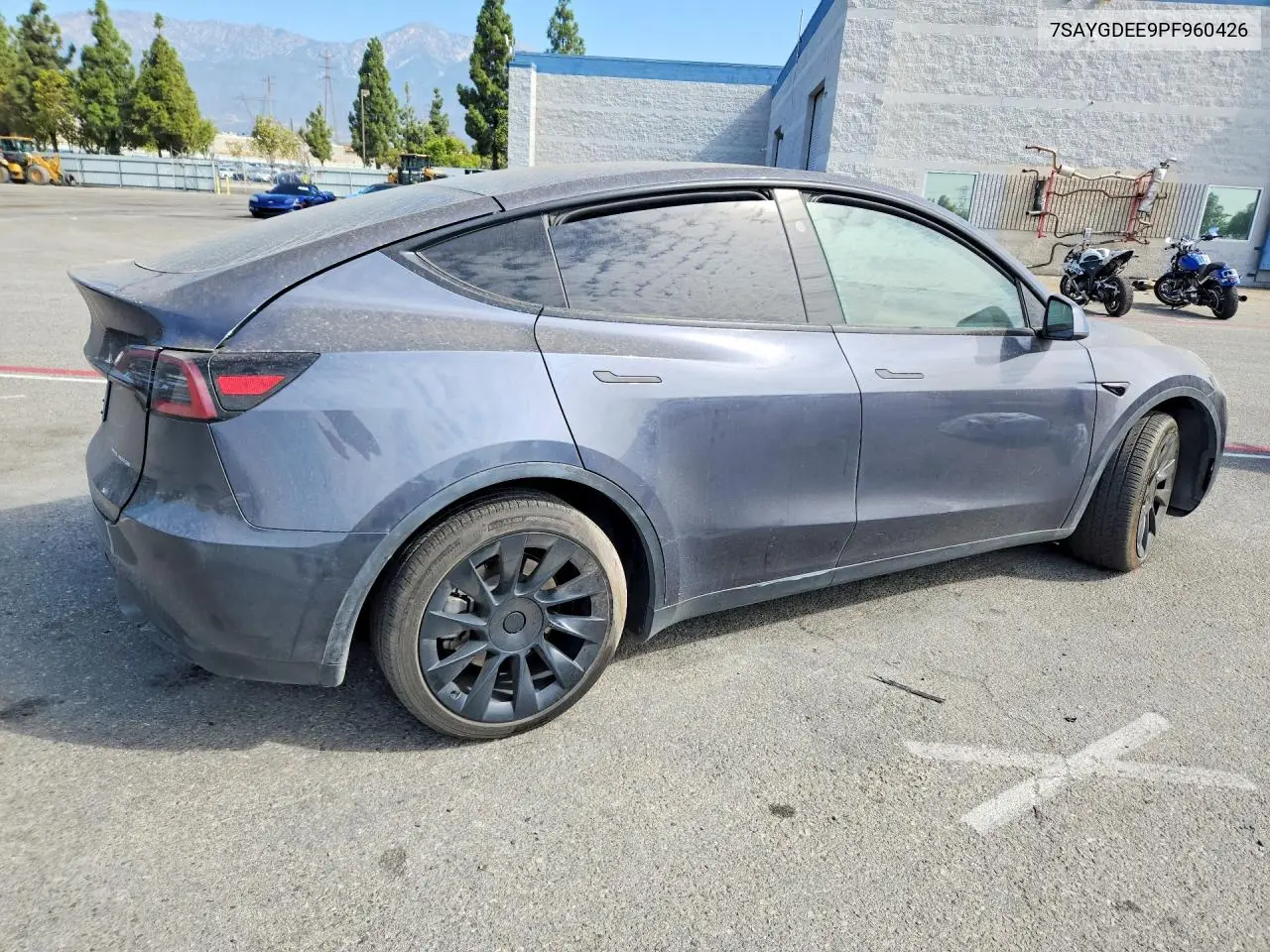 2023 TESLA MODEL Y VIN 7SAYGDEE9PF960426 — фото 3