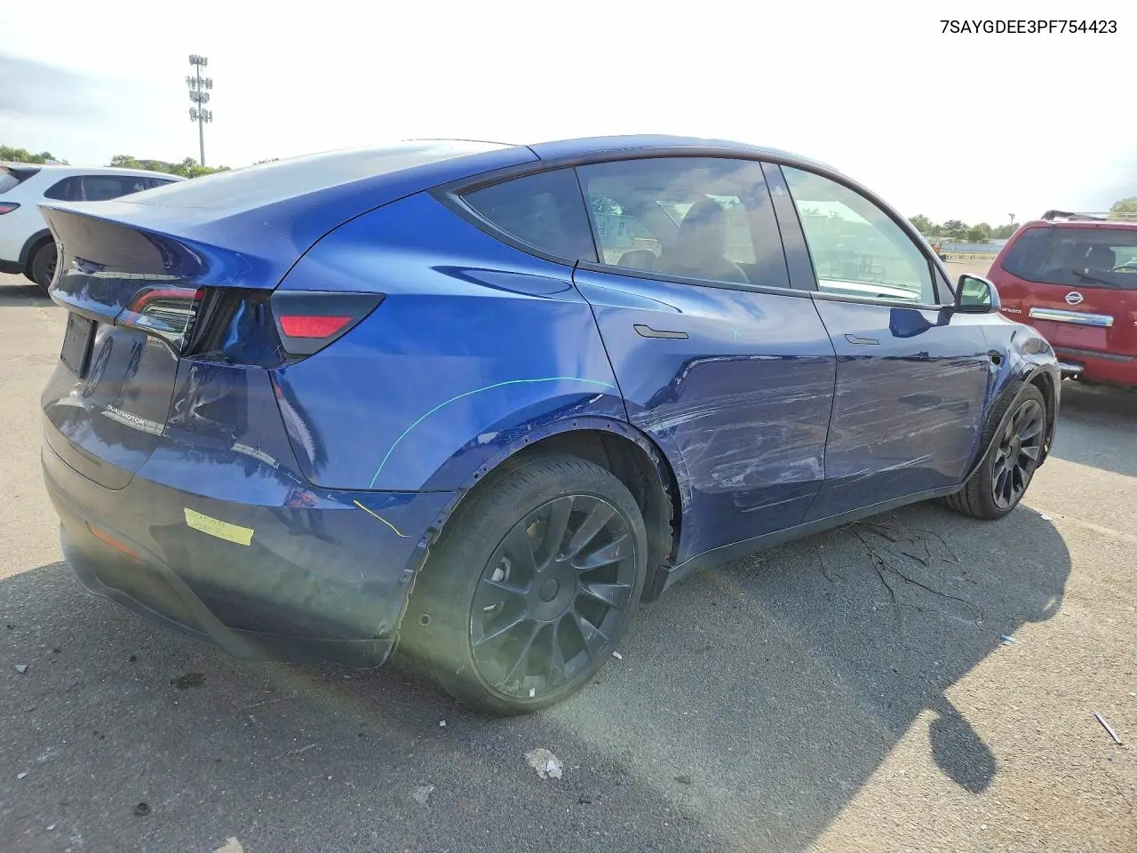 2023 TESLA MODEL Y VIN 7SAYGDEE3PF754423 — фото 3