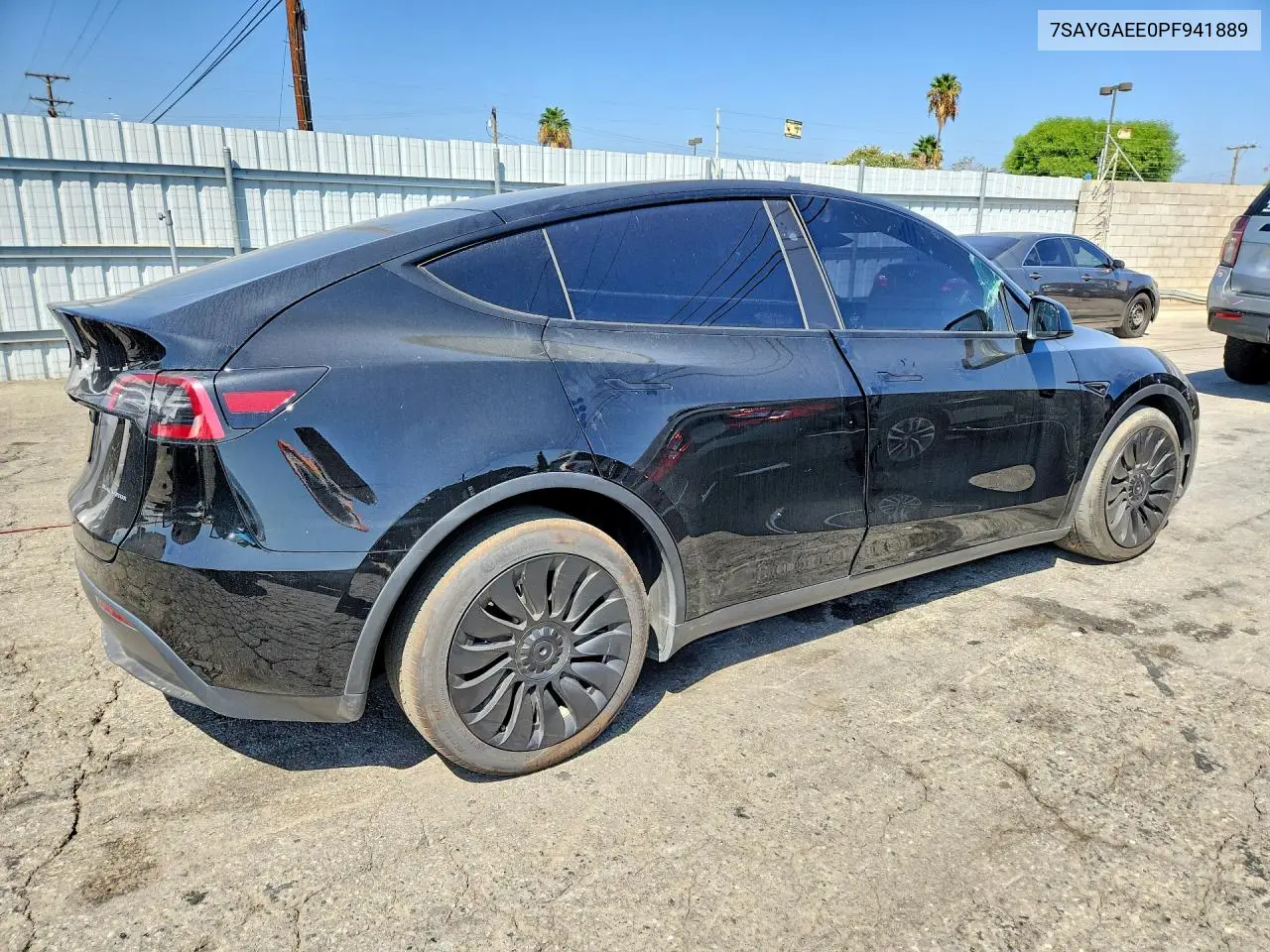 2023 TESLA MODEL Y VIN 7SAYGAEE0PF941889 — фото 3