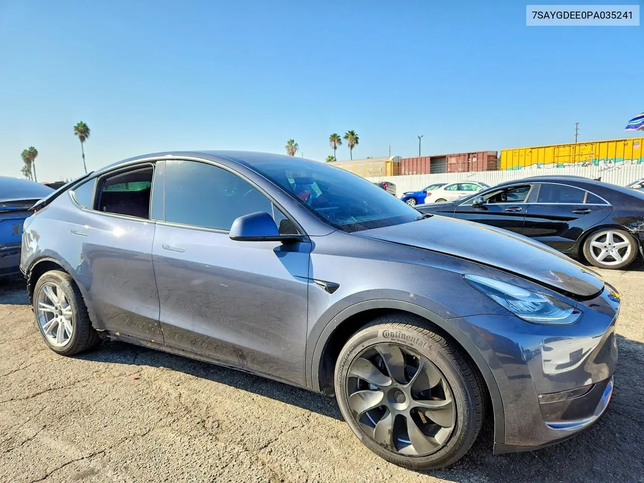 2023 TESLA MODEL Y VIN 7SAYGDEE0PA035241 — фото 4