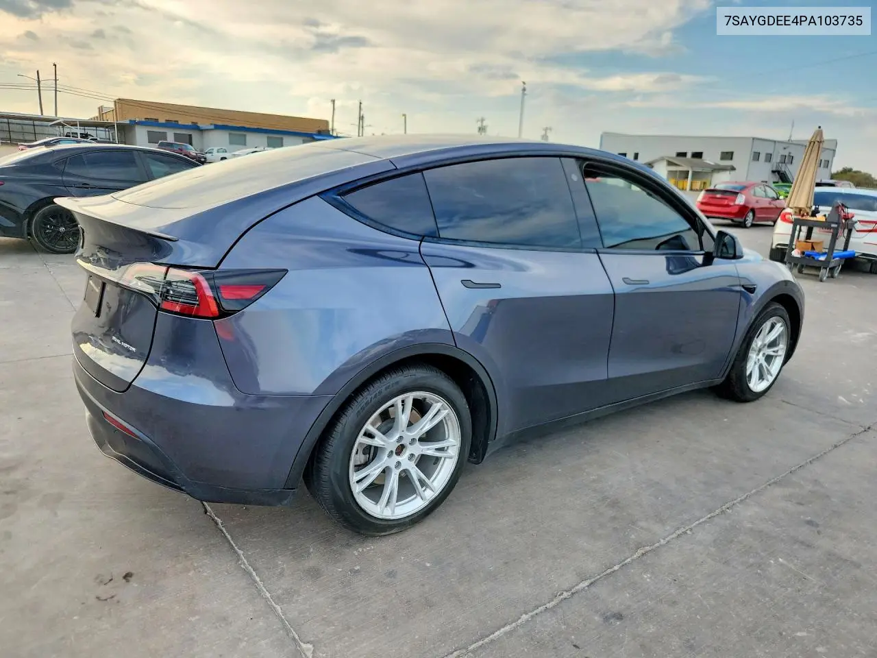 2023 TESLA MODEL Y VIN 7SAYGDEE4PA103735 — фото 3