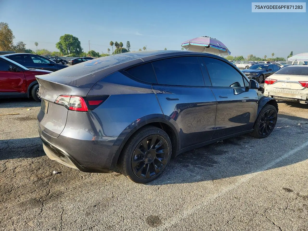 2023 TESLA MODEL Y VIN 7SAYGDEE6PF871283 — фото 3