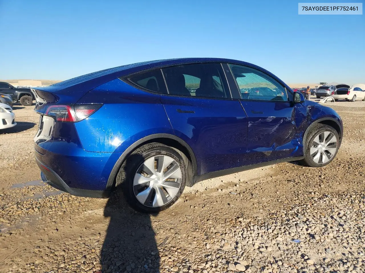 2023 TESLA MODEL Y VIN 7SAYGDEE1PF752461 — фото 3