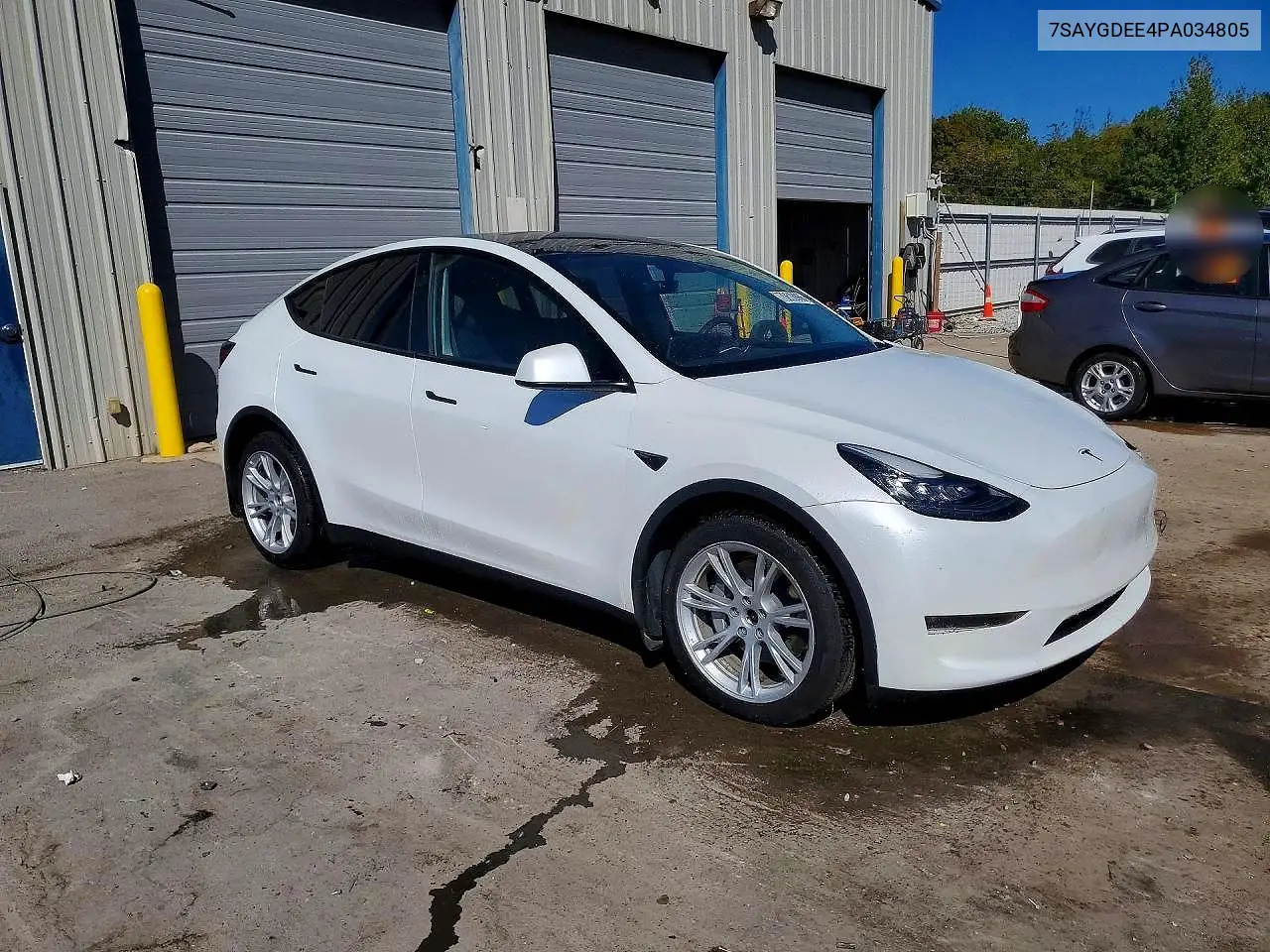 2023 TESLA MODEL Y VIN 7SAYGDEE4PA034805 — фото 4