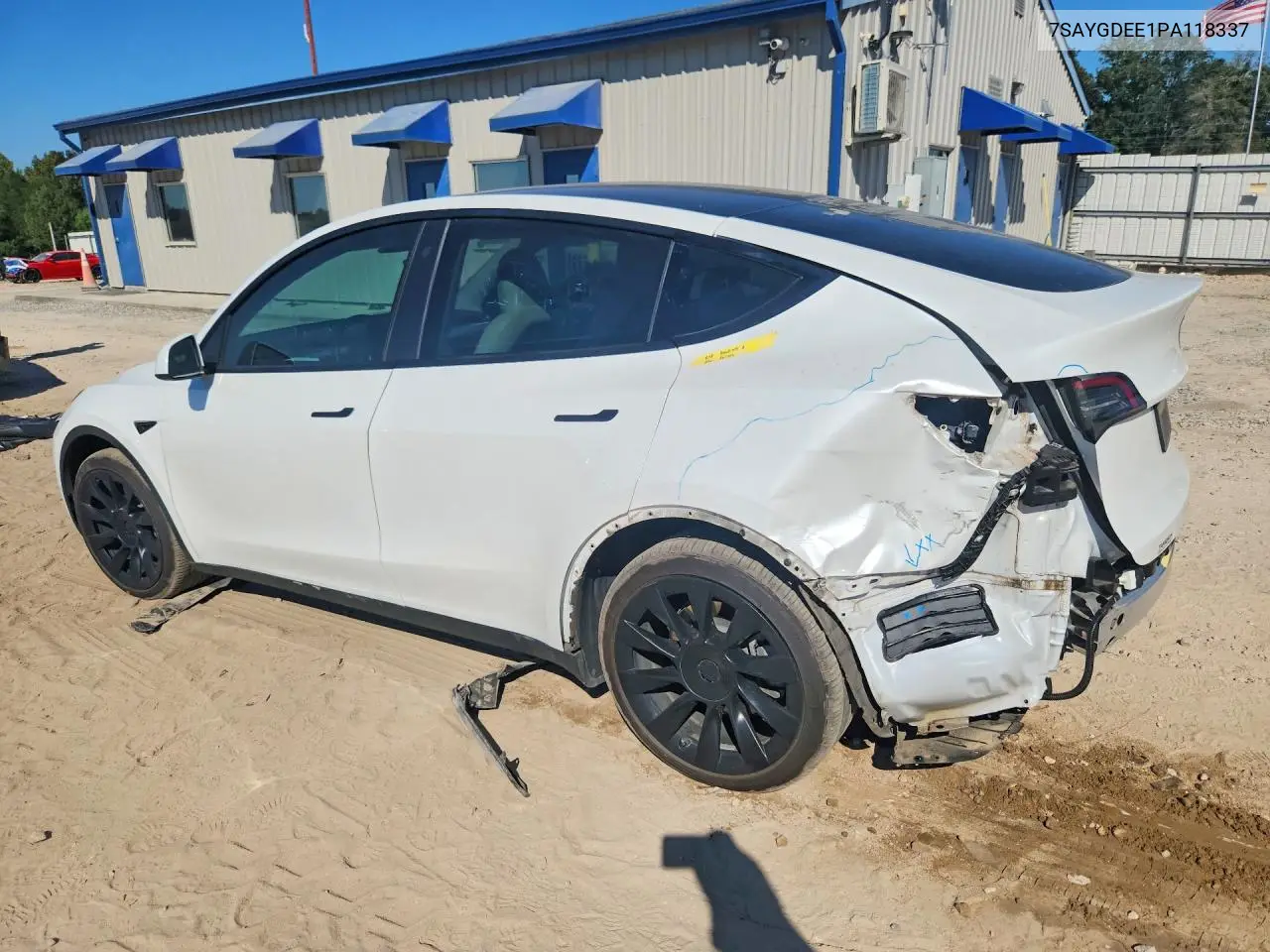 2023 TESLA MODEL Y VIN 7SAYGDEE1PA118337 — фото 2