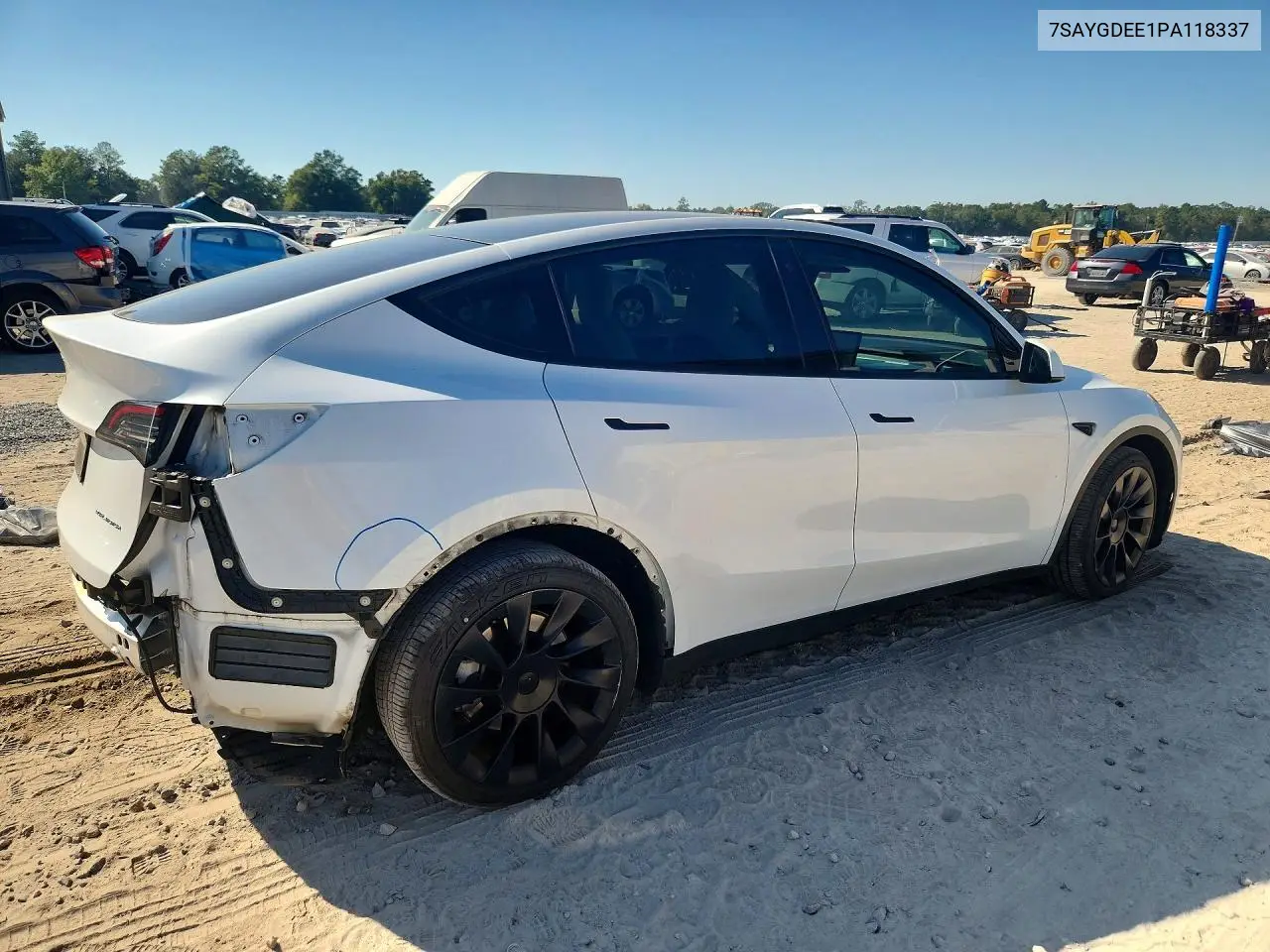 2023 TESLA MODEL Y VIN 7SAYGDEE1PA118337 — фото 3