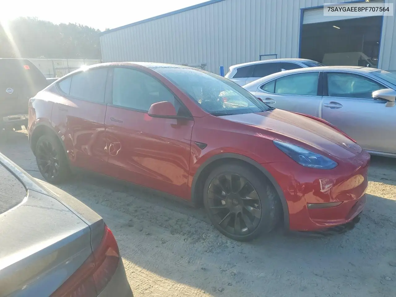 2023 TESLA MODEL Y VIN 7SAYGAEE8PF707564 — фото 4