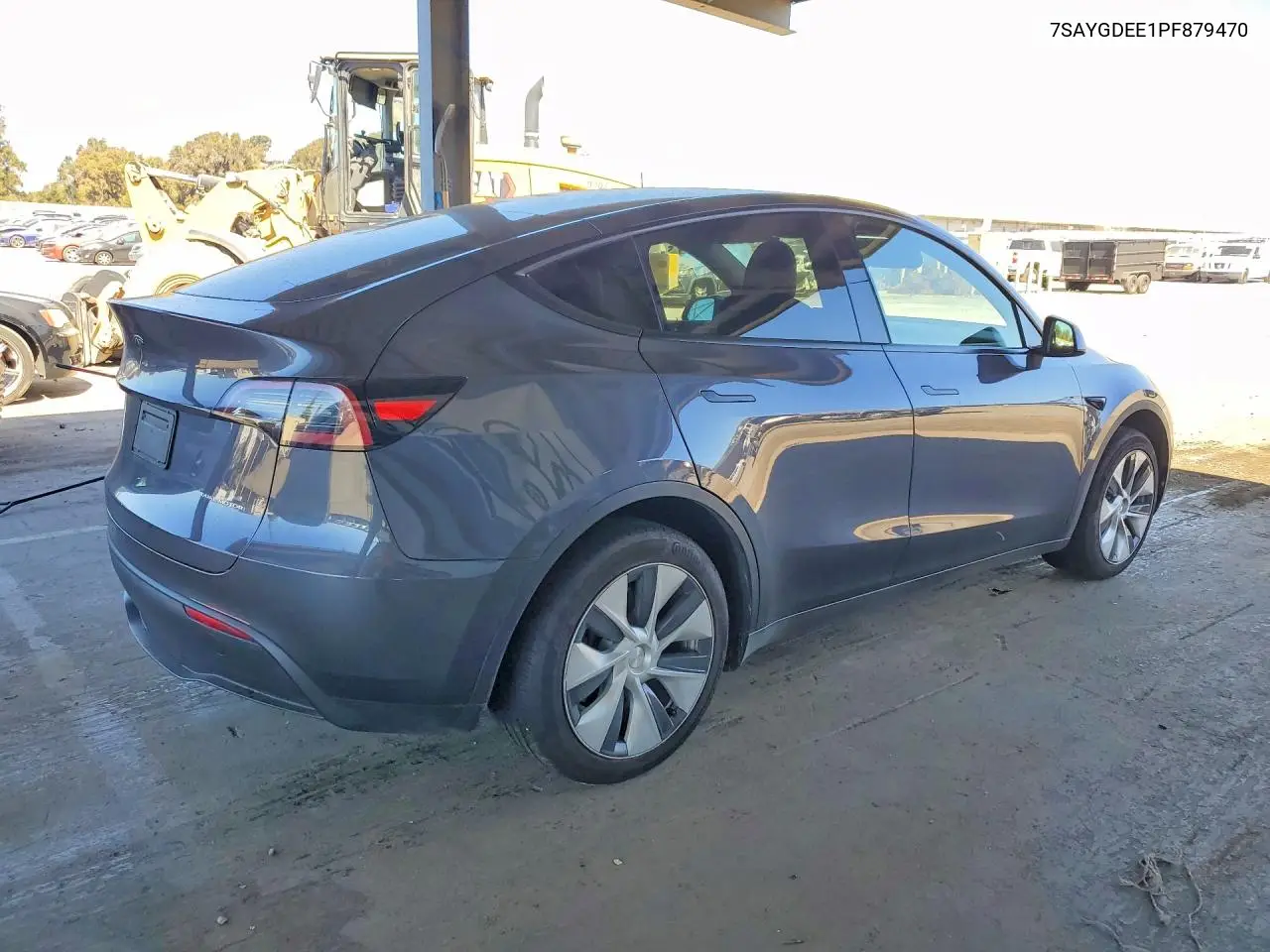 2023 TESLA MODEL Y VIN 7SAYGDEE1PF879470 — фото 3