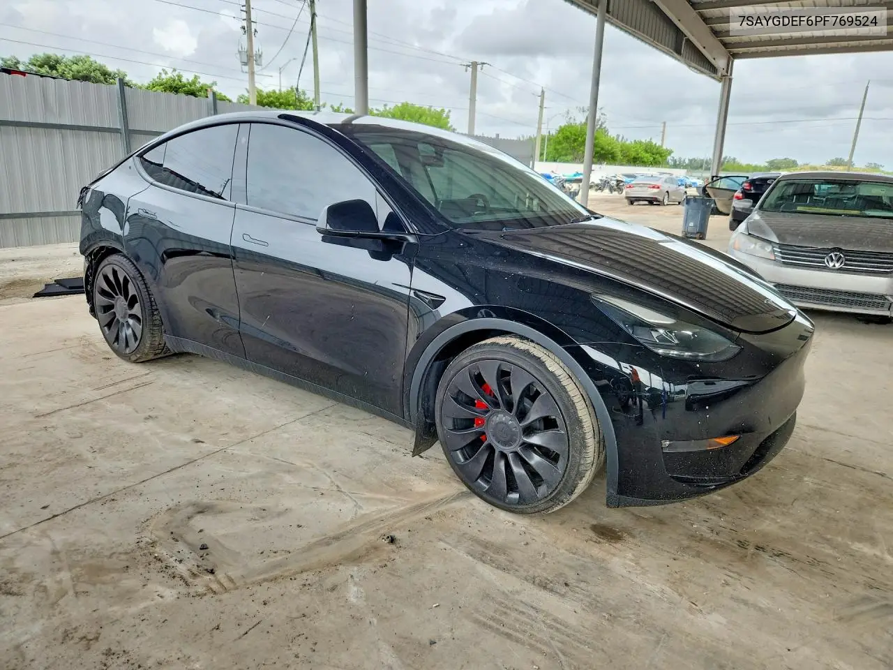 2023 TESLA MODEL Y VIN 7SAYGDEF6PF769524 — фото 4