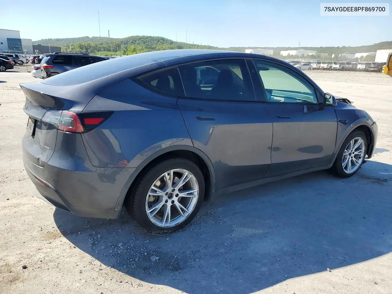 2023 TESLA MODEL Y VIN 7SAYGDEE8PF869700 — фото 3