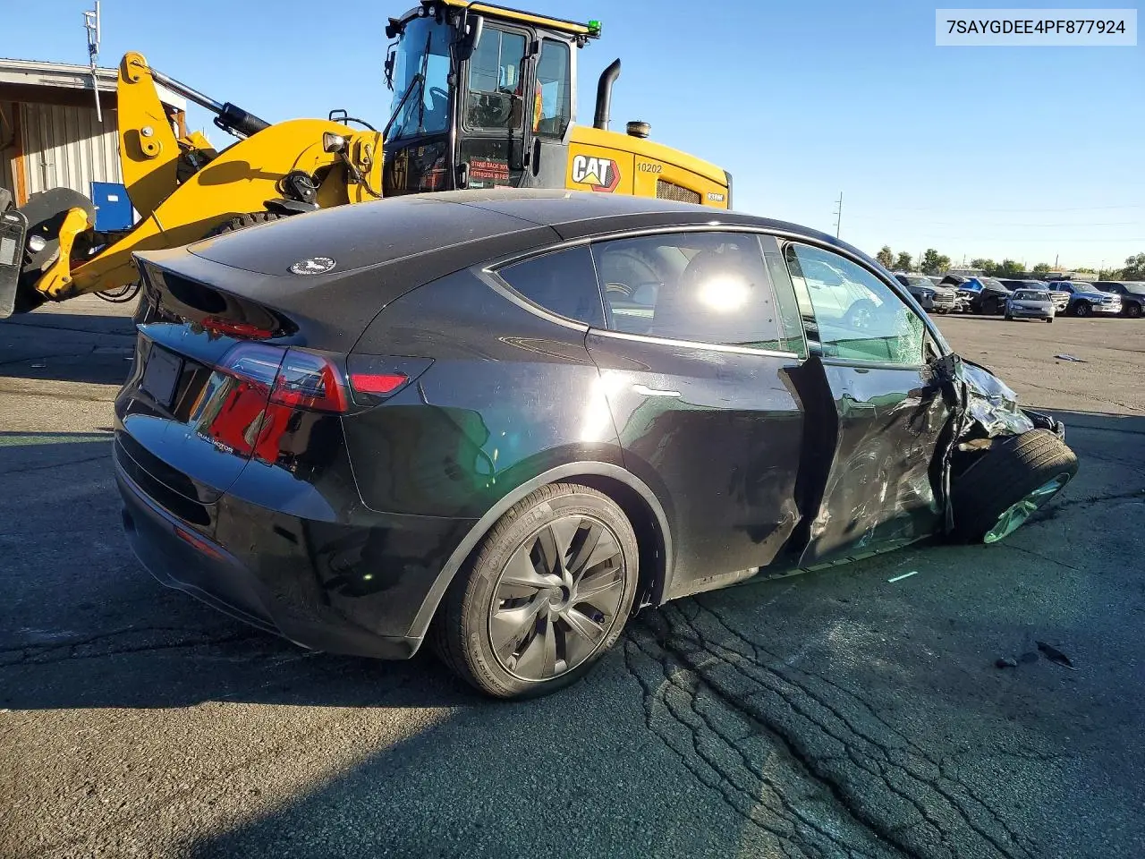 2023 TESLA MODEL Y VIN 7SAYGDEE4PF877924 — фото 3