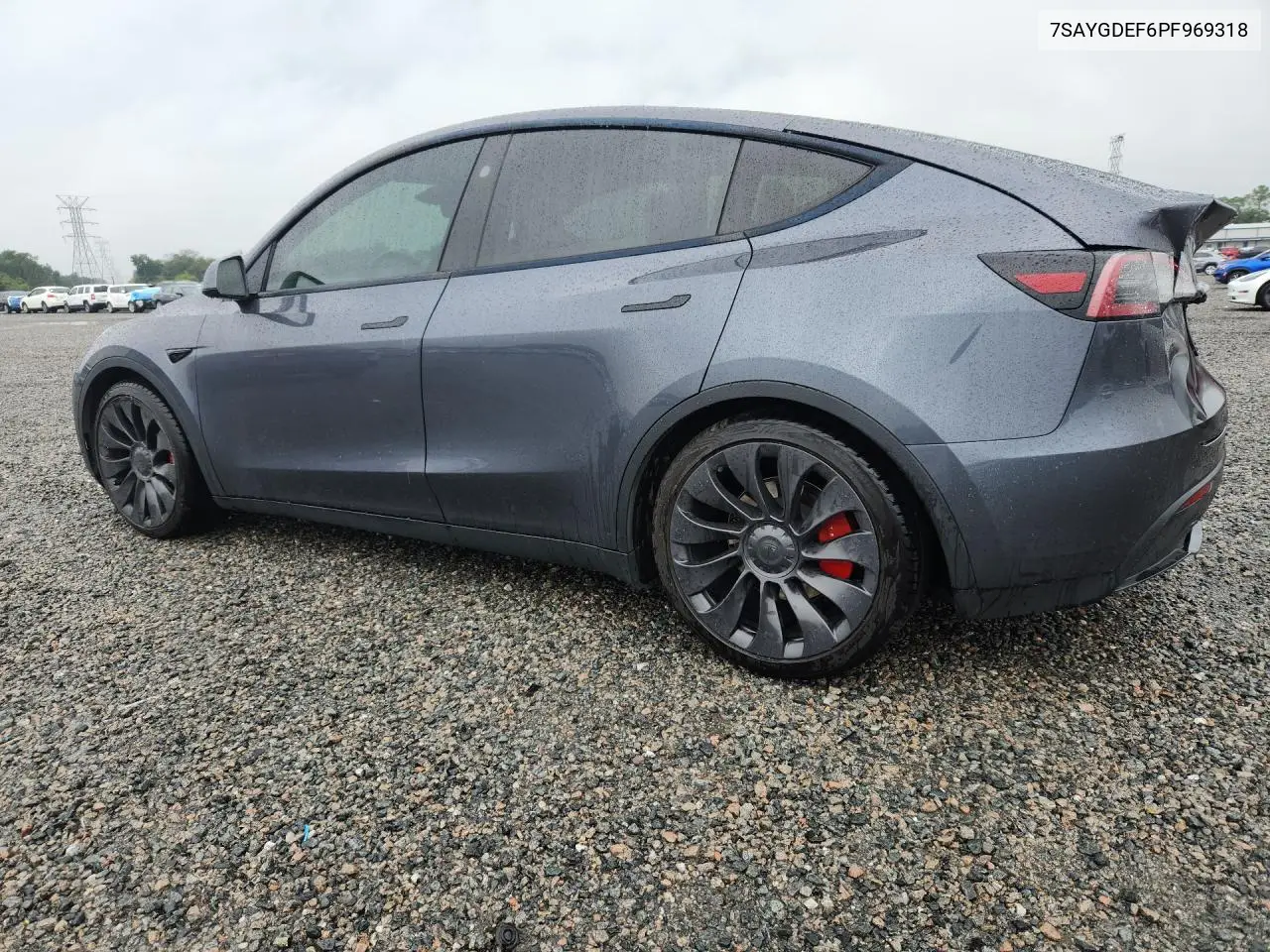 2023 TESLA MODEL Y VIN 7SAYGDEF6PF969318 — фото 2