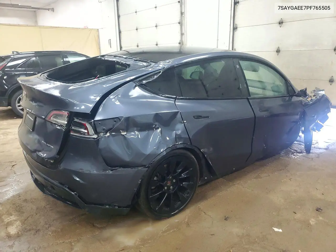 2023 TESLA MODEL Y VIN 7SAYGAEE7PF765505 — фото 3