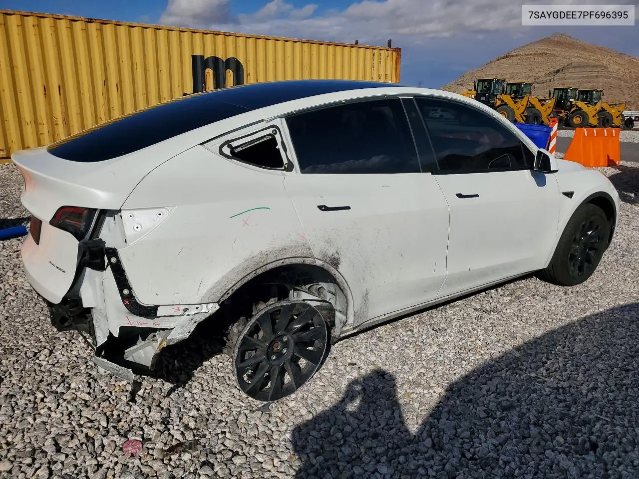 2023 TESLA MODEL Y VIN 7SAYGDEE7PF696395 — фото 3