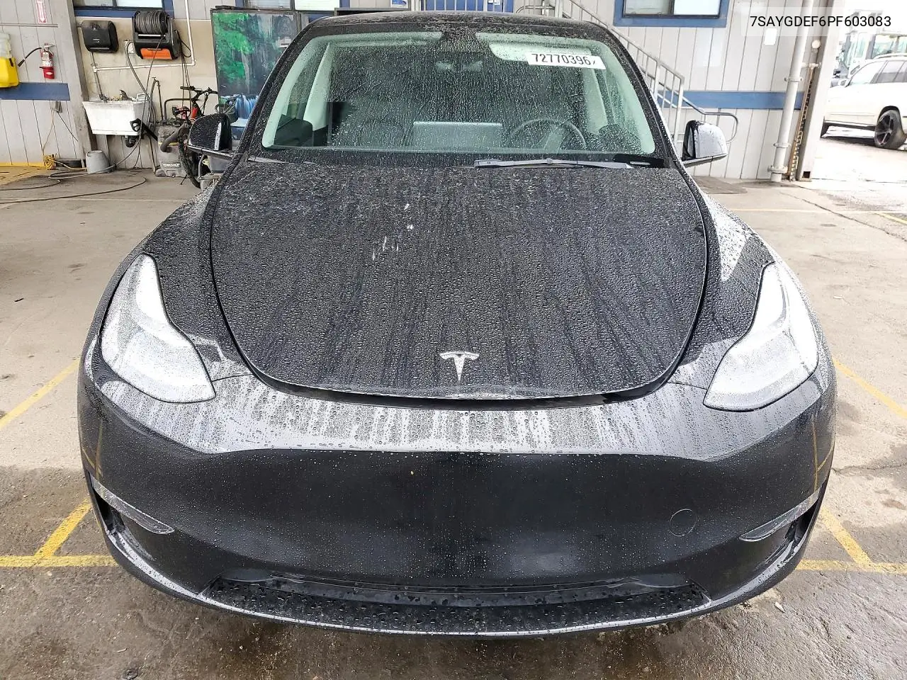 2023 TESLA MODEL Y VIN 7SAYGDEF6PF603083 — фото 5