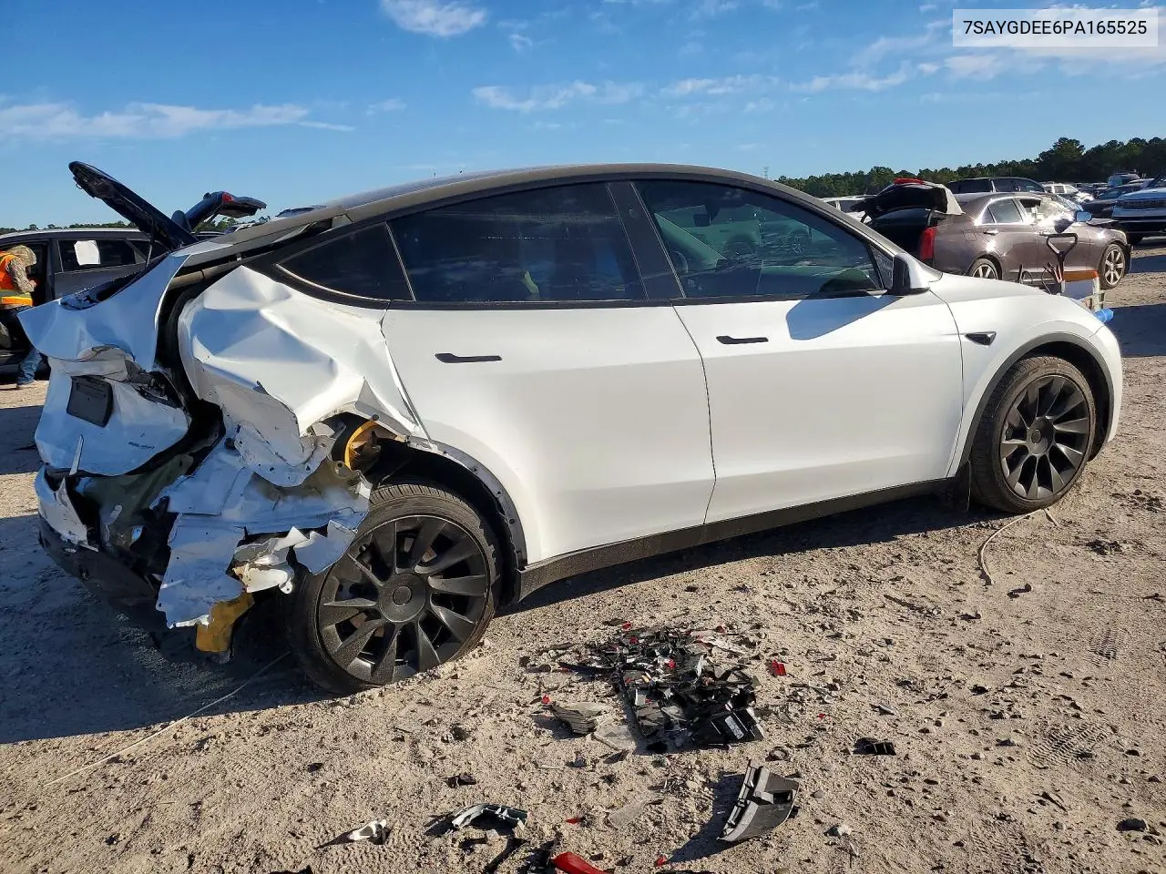 2023 TESLA MODEL Y VIN 7SAYGDEE6PA165525 — фото 3