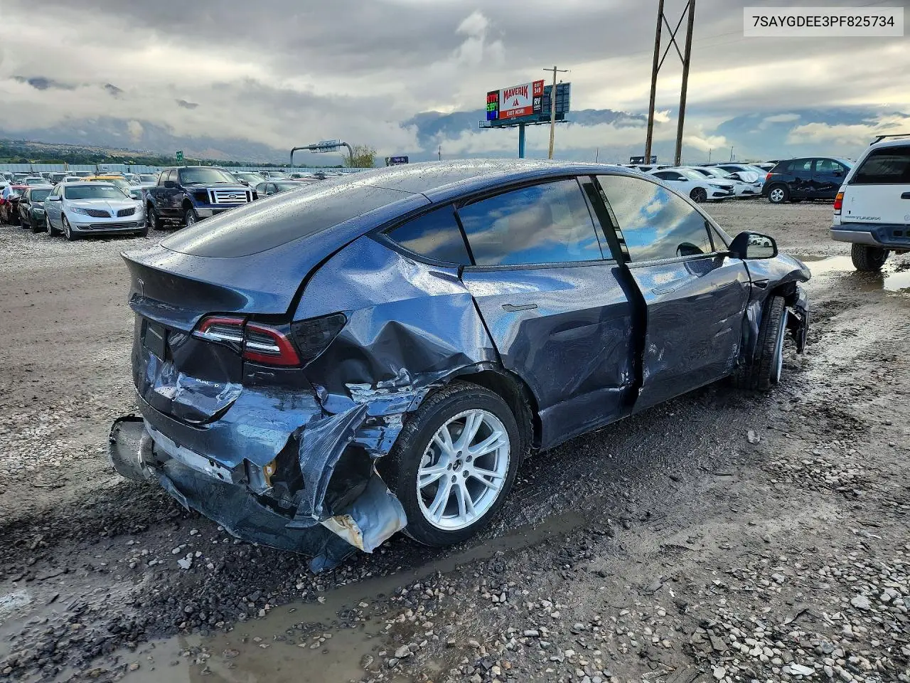 2023 TESLA MODEL Y VIN 7SAYGDEE3PF825734 — фото 3