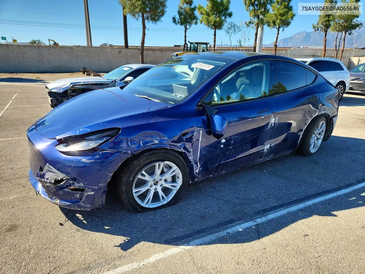 TESLA MODEL Y 2023, VIN 7SAYGDEE0PA065646