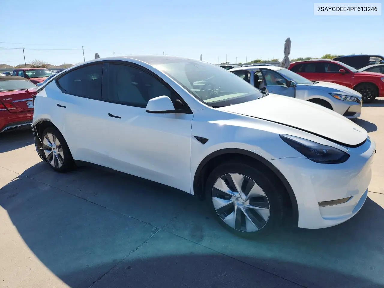 2023 TESLA MODEL Y VIN 7SAYGDEE4PF613246 — фото 4