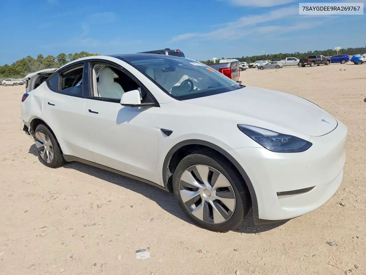 2024 TESLA MODEL Y VIN 7SAYGDEE9RA269767 — фото 4