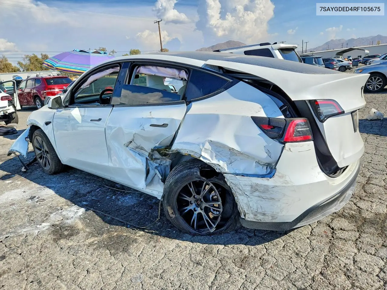 2024 TESLA MODEL Y VIN 7SAYGDED4RF105675 — фото 2