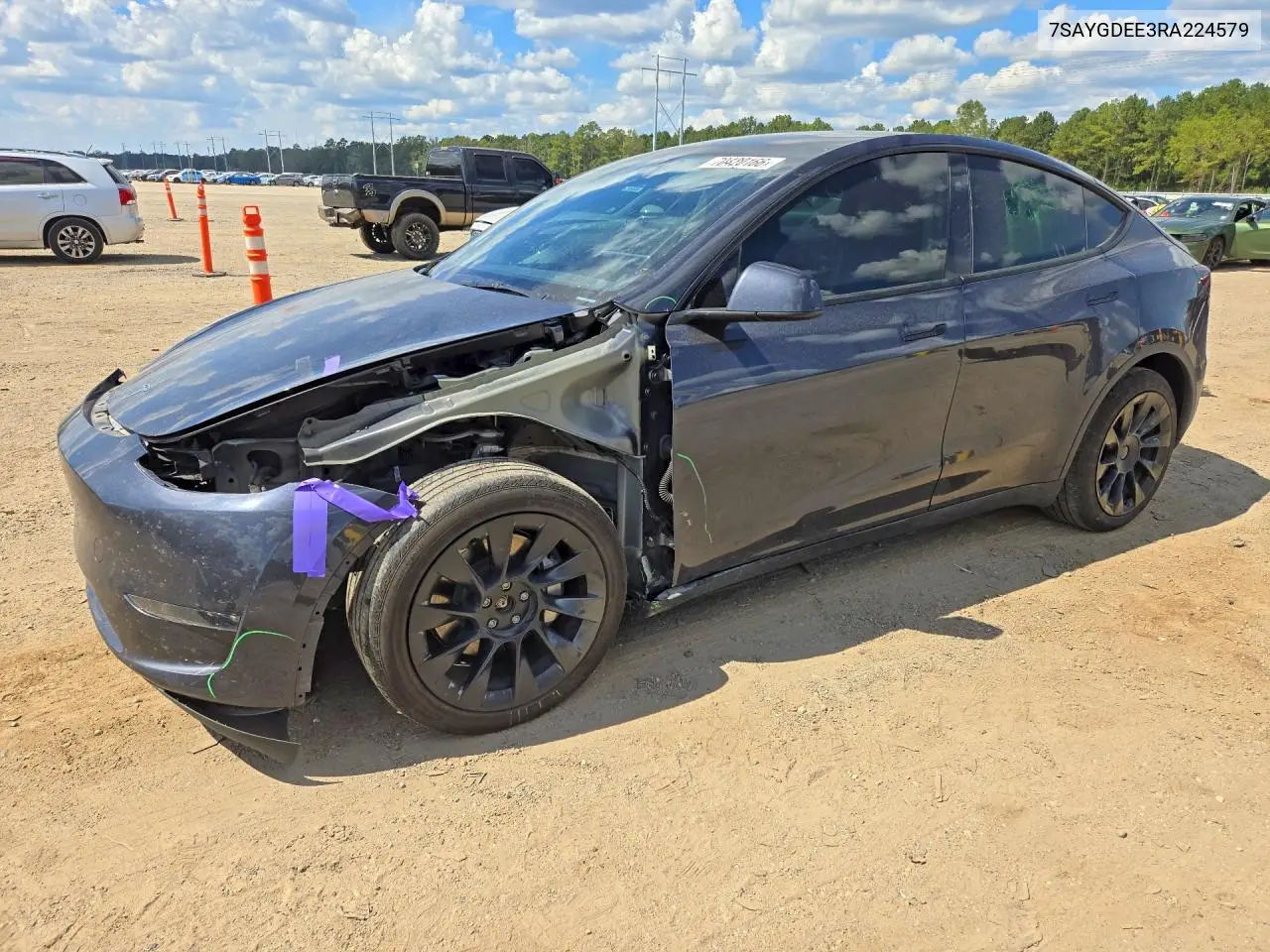 TESLA MODEL Y 2024, VIN 7SAYGDEE3RA224579