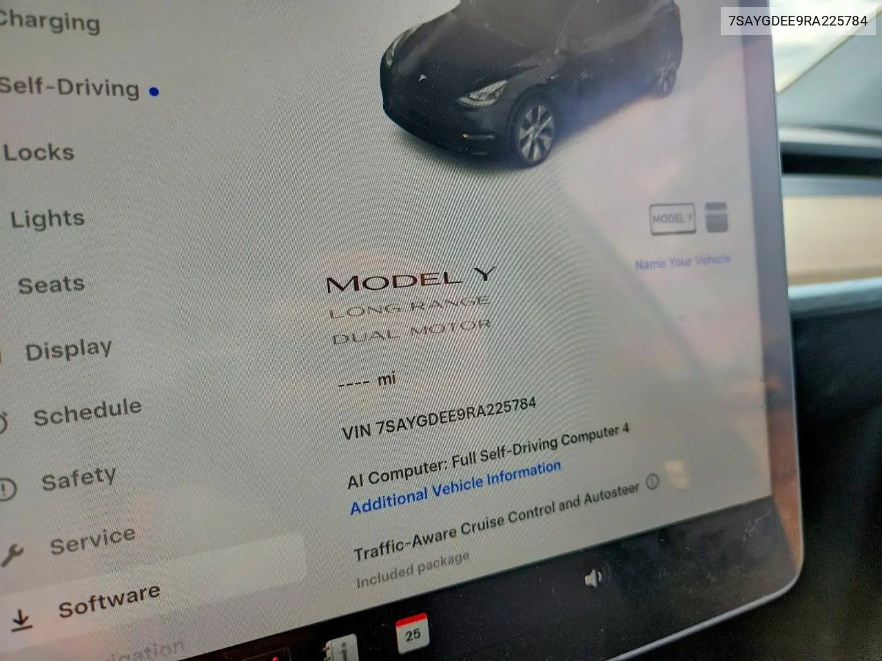 TESLA MODEL Y 2024, VIN 7SAYGDEE9RA225784