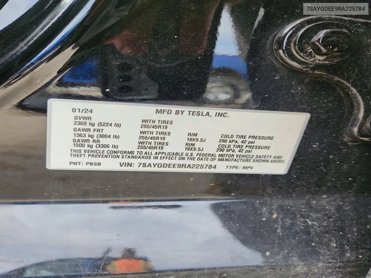 2024 TESLA MODEL Y VIN 7SAYGDEE9RA225784 — фото 4
