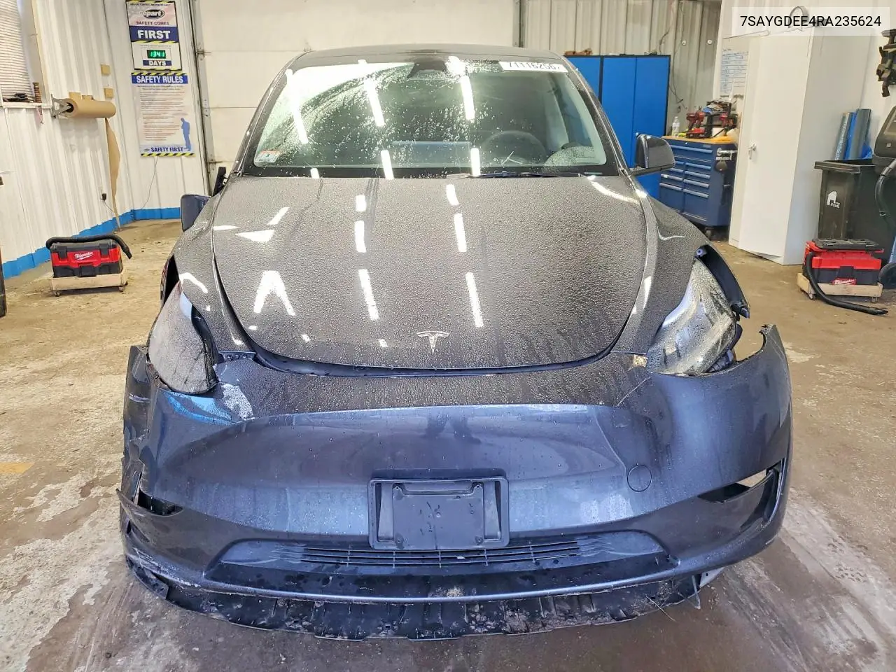 2024 TESLA MODEL Y VIN 7SAYGDEE4RA235624 — фото 5
