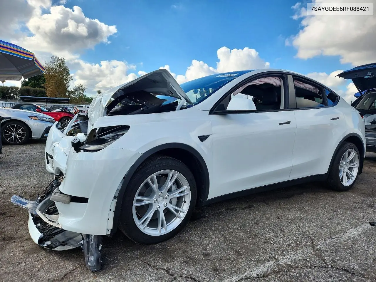TESLA MODEL Y 2024, VIN 7SAYGDEE6RF088421